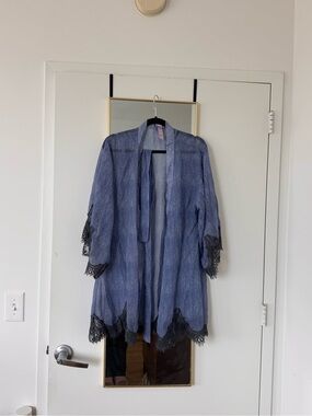 Savage X Fenty Blue Kimono Robe with Dark Grey Lace Trim